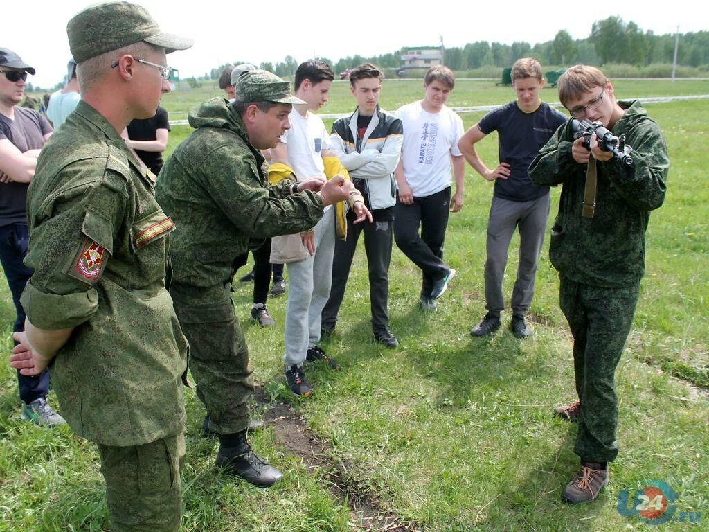 Место сбора военных. Военные сборы. Школьники на военных сборах. Школьники военные сборы. Карагайский Бор военные сборы.