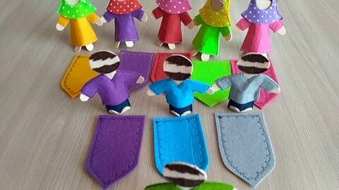 Шұлықтағы ұзын аяқты шлюха