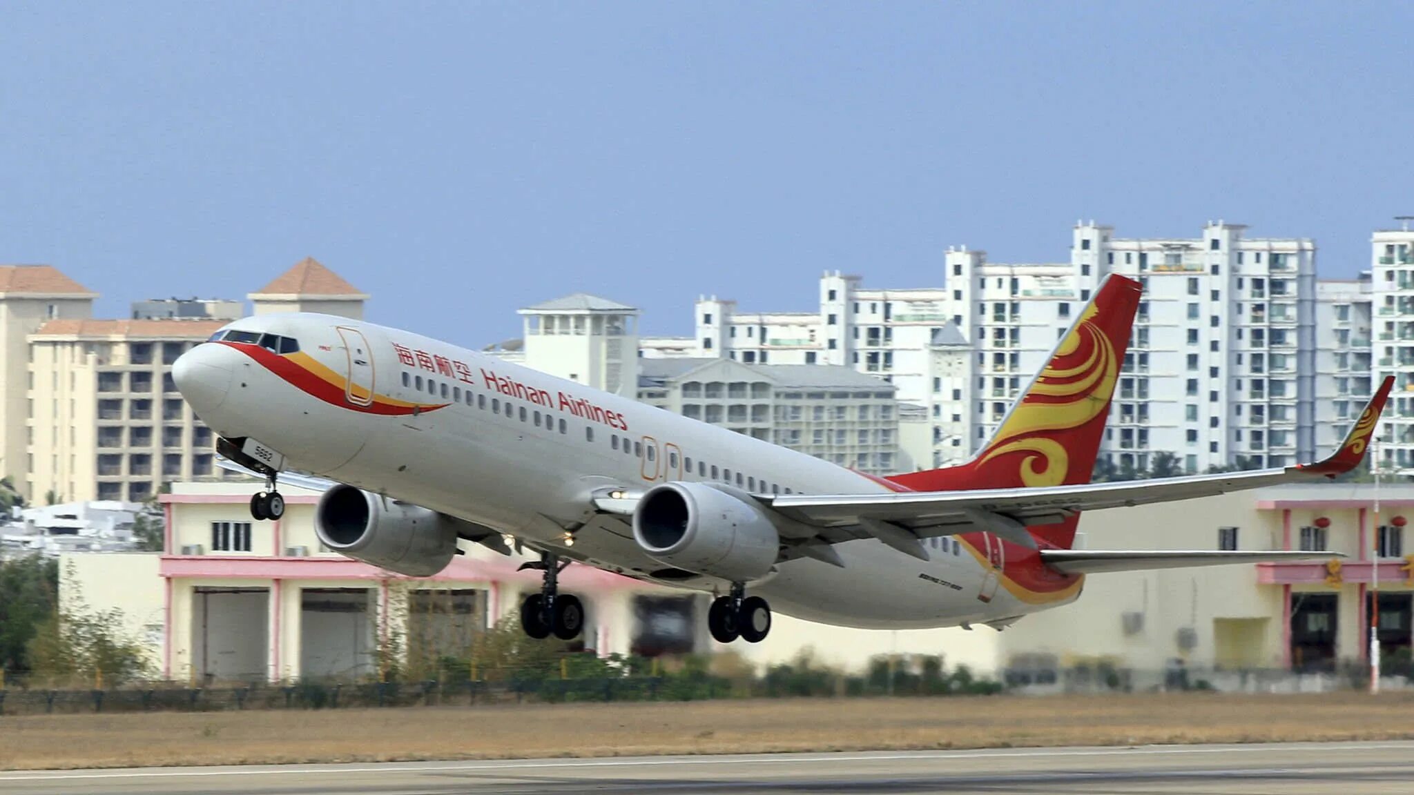 Авиарейсы в китай. Hainan Airlines самолеты. Китайские авиаперевозчики. Хайнань авиакомпания. Sanya авиакомпания.