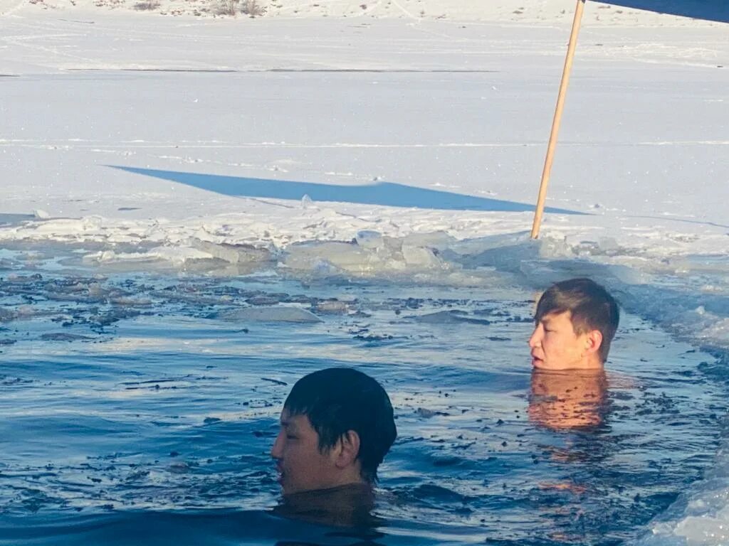2 минуты в ледяной воде