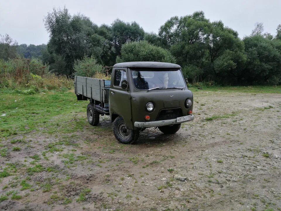 Уаз 3303 бортовой. Бампер на уаз 3303 головастик. Уаз 452 бортовой. Уаз головастик старый. Уаз головастик старый.