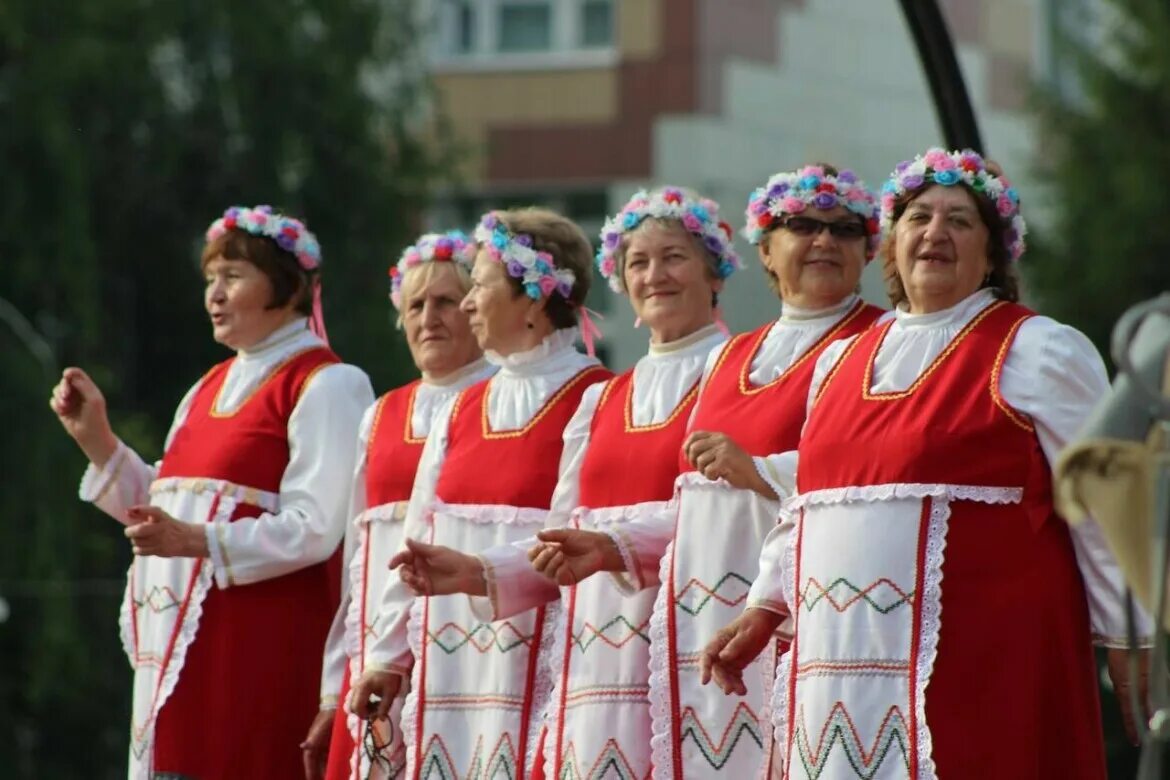 Праздник ивана купала зеленодольск. Ивана купала зеленодольск. Фестиваль ивана купала мастер классы. Ивана купала зеленодольск. Ивана купала зеленодольск.