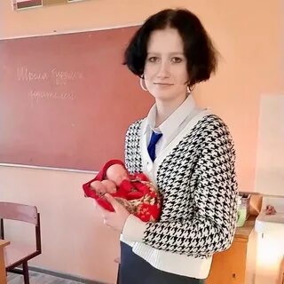 Ученице 9 класса марине пришло смс