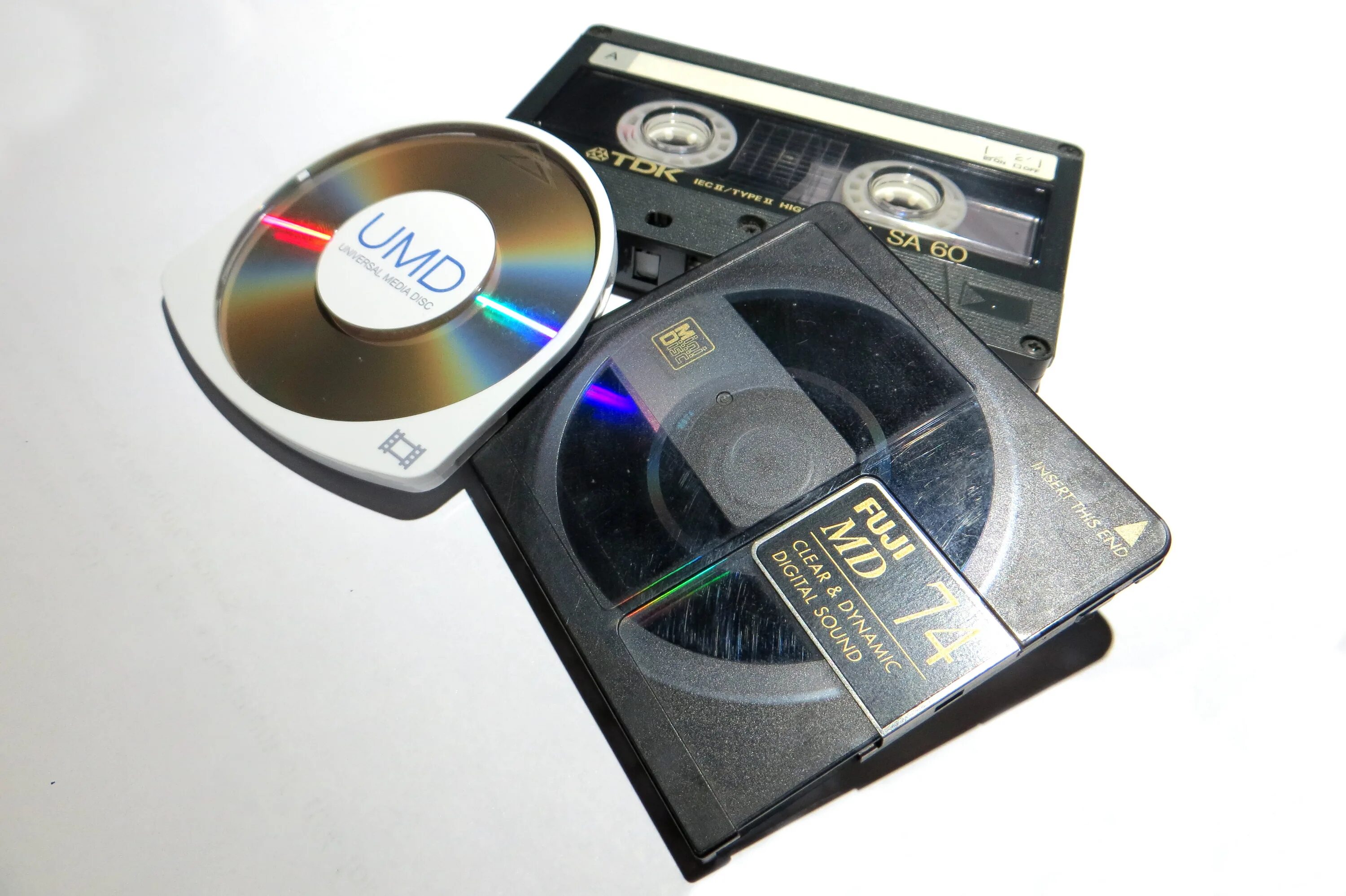 Минидиск. Минидиск Sony. Sony MINIDISC MDS-je510. Mini Disk Sony.