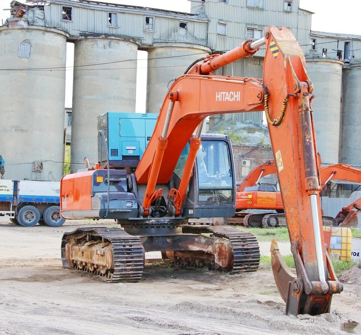 Купить экскаватор 330. Экскаватор Хитачи 330. Хитачи zx330. Hitachi zx200-3g. Hitachi zx330-3g.