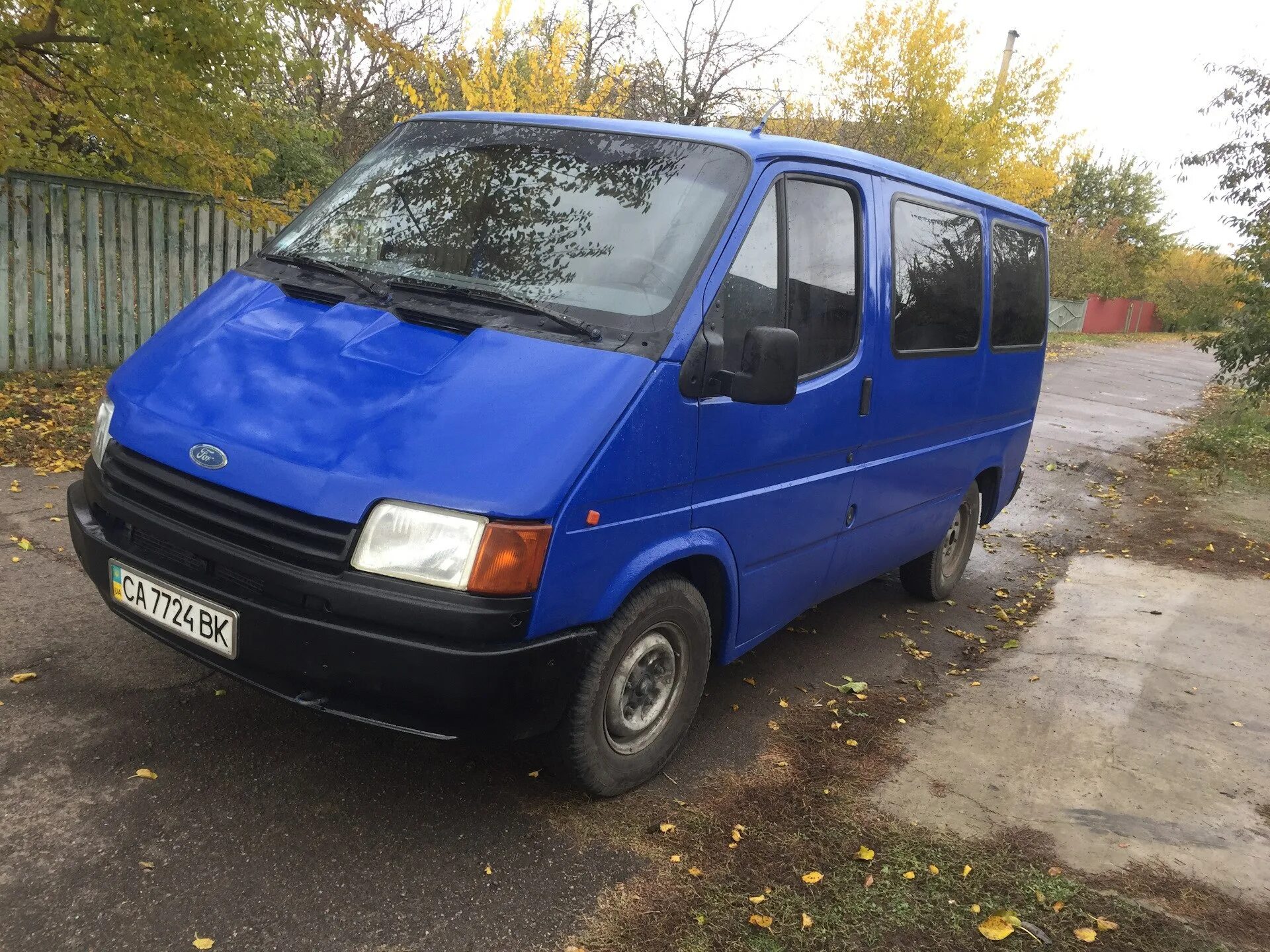 Форд дизель купить новый. Ford Transit 1990. Ford Transit 1990 2.5. Форд Транзит 2005 2.5 дизель. Форд Транзит 2005 2.4 дизель.