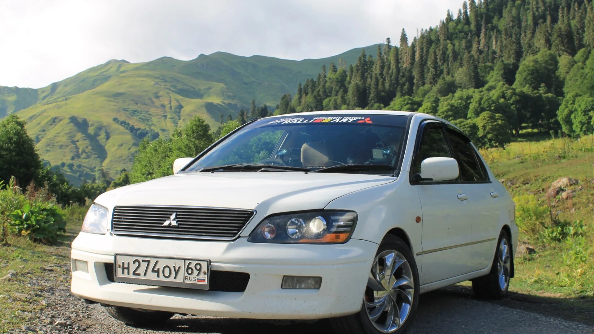 Mitsubishi lancer 2001. Mitsubishi Lancer Cedia 2001. Мицубиси Лансер Седиа 2001. Мицубиси Лансер цедия 2001. Lancer Cedia 2001.