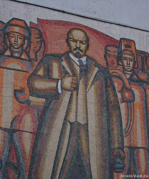 Уралов ленин. Шестипалый Ленин Каменск-Уральский. 6 Пальцев Ленин Каменск Уральский. Шестипалый Ленин в Каменск-Уральске. Ленин в Каменске Уральском мозаика.