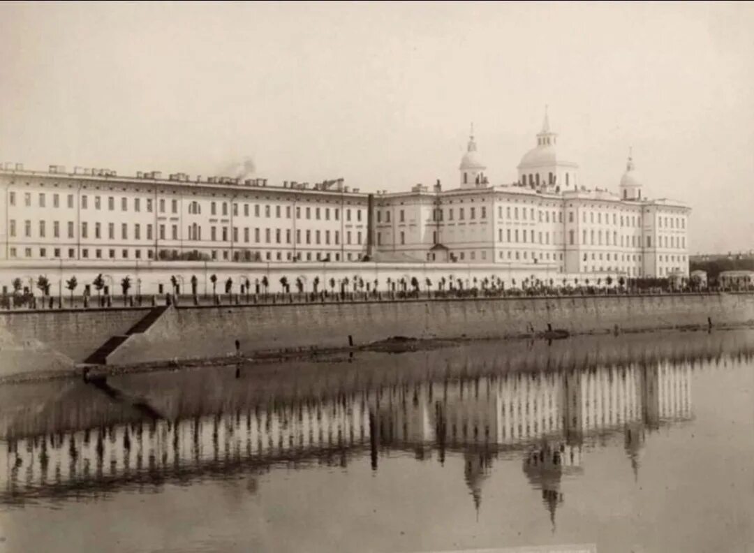 Как называлась открытое в петербурге 1764. Воспитательный дом екатерины 2. московский императорский воспитательный дом. воспитательный дом 1764. московский воспитательный дом 1764.
