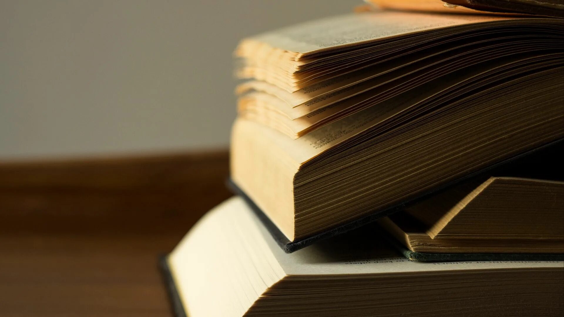 Как поклеить книгу. Книга с загнутыми страницами. Бумага эстетика. Переплет №4. Кромка листа.