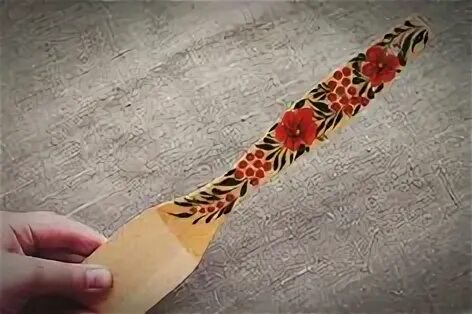 Роспись деревянной лопатки. Хохломская роспись на лопатке. роспись лопаточек деревянных. лопатка деревянная с росписью. роспись на лопатке кухонной.