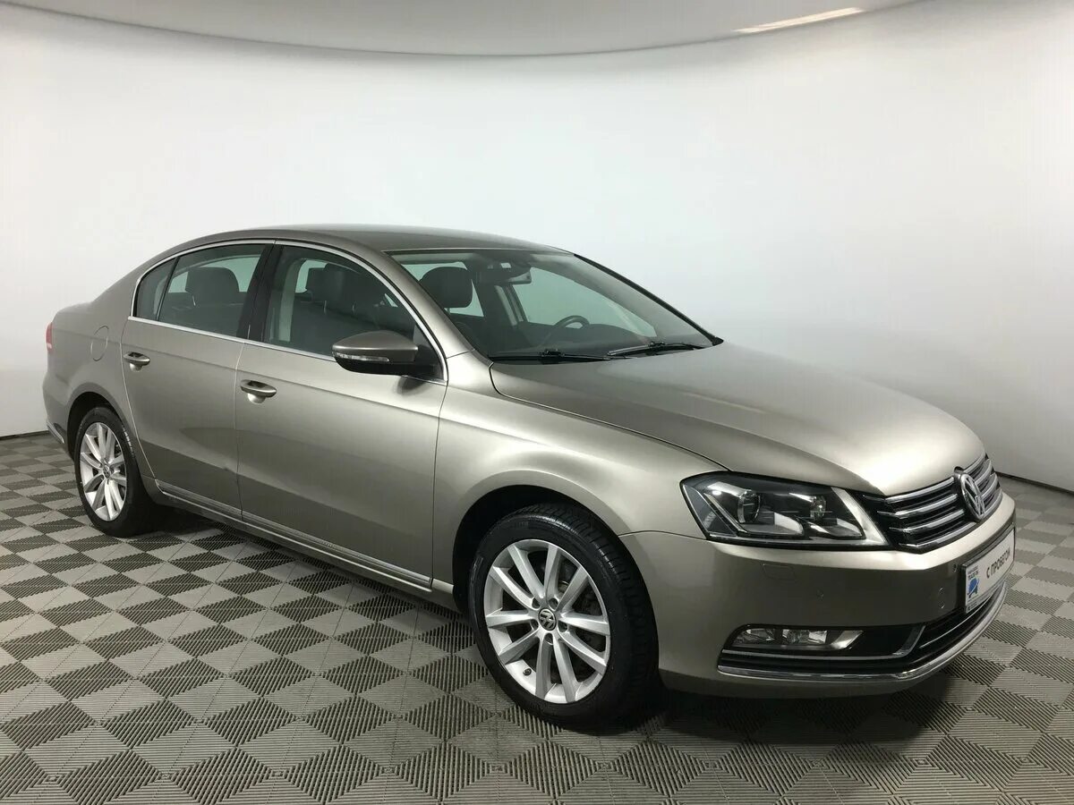 Купить фольксваген седан бу. Фольксваген Passat b7 бежевая. Volkswagen Passat b7 седан. Volkswagen Passat b7 2012 Brown. Фольксваген Passat b7 золотой.