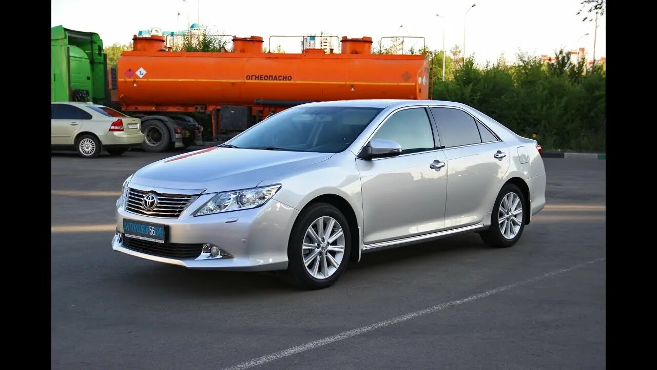 Toyota camry 2013 белая. Toyota camry 50 2013. Тойота камри 13 года. Camry 2013 50. Тойота камри 2013 г.