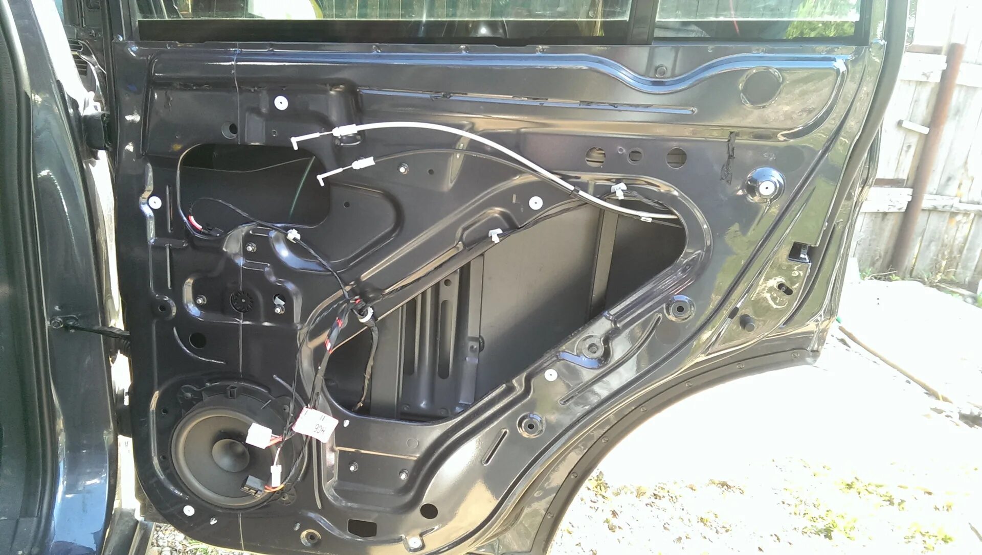 Дверь задняя левая рекстон без накладок. Рекстон 2 задняя дверь. Задняя дверь ссангенг рекстон 2. Задняя правая дверь актион спорт. Рекстон 2 задняя дверь.