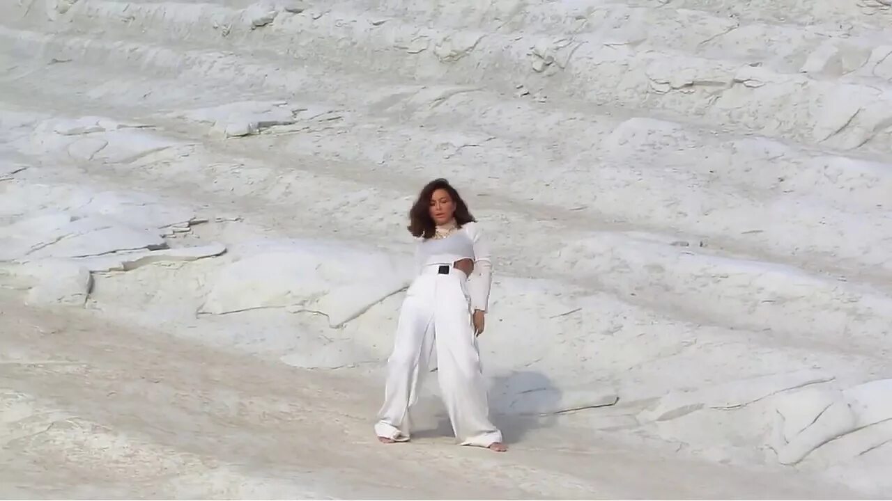 Лорак летали. Лорак летали. Лорак летали. Ани лорак 2023. Ани лорак я бы летала.