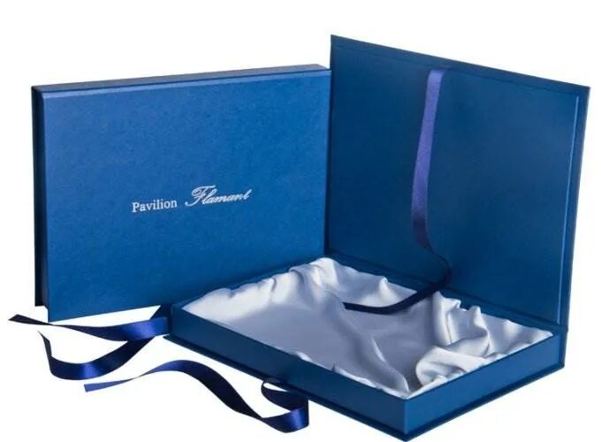 Подарочные коробки. Красивая коробка. Коробка 21х11х3. Коробки для подарков. Коробочка для подарка.