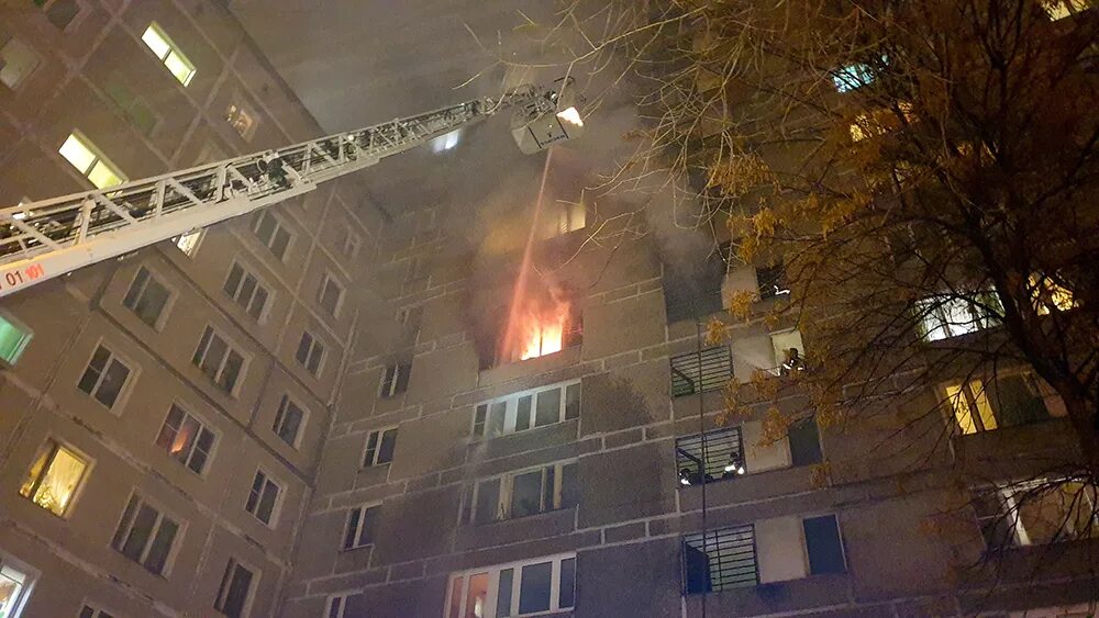 Что горит в москве сейчас 1 час. Пожар на дубнинской. пожар сао. пожар в москве сегодня. пожар в москве на дубнинской улице вчера.