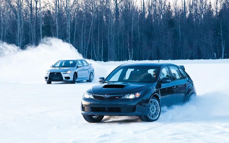 Дети кидаются снежками. Сноу баттл. Vs snow. Снежки. Vs snow.