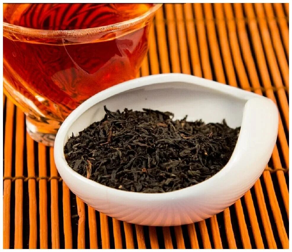 Чай с бергамотом черный цены. Эрл грей китайский чай. Чай Эрл грей заварка. Чай среднелистовой черный. Цейлонский черный чай с бергамотом.