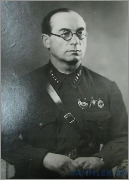 Па́вел алексе́евич ро́тмистров. П а ротмистров. Генерал-лейтенант павел ротмистров. Ротмистров павел алексеевич. Маршал ротмистров.