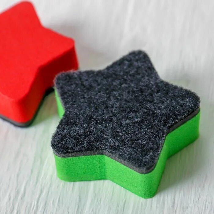 губка для маркерной доски. магнитная губка для доски. губка для стирания маркера с доски. губка для доски deli e7840. губка для магнитной доски.