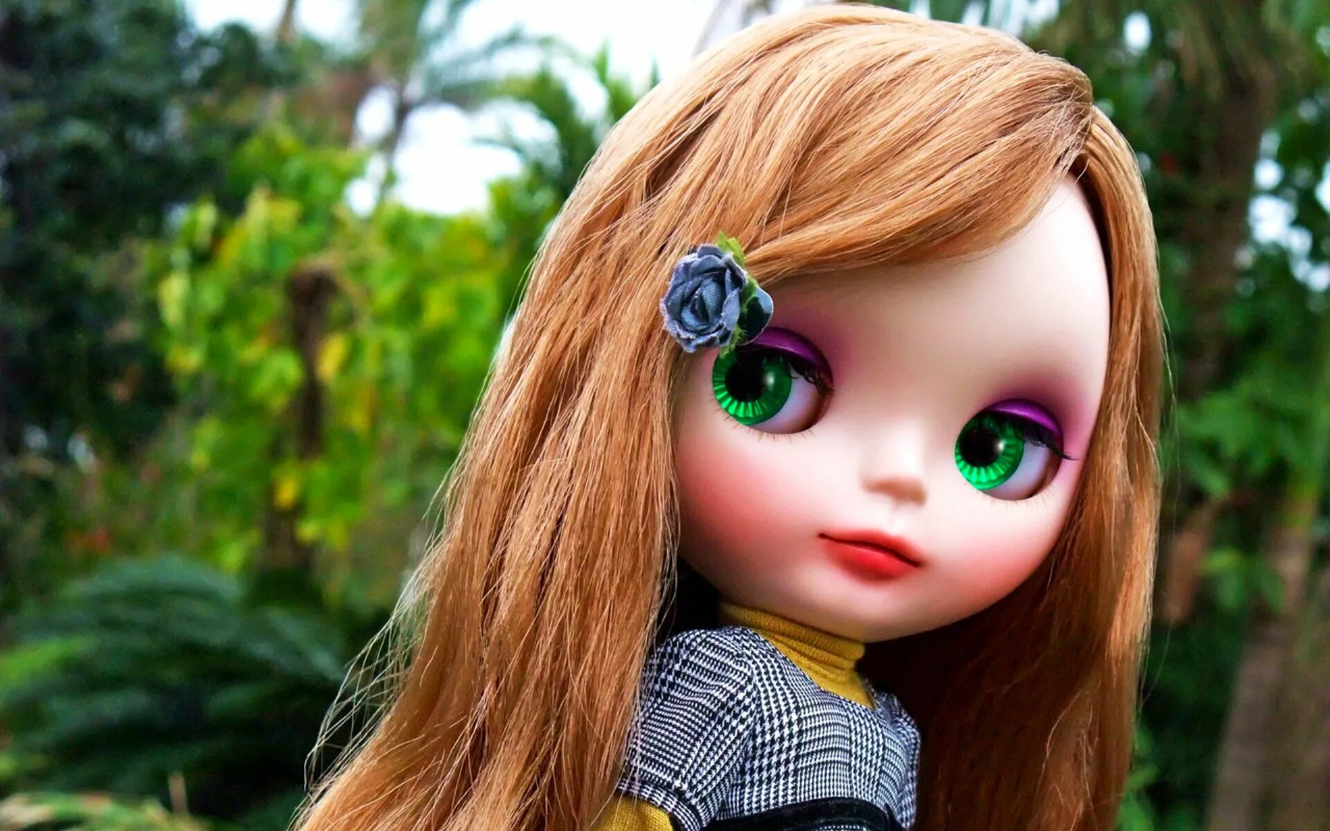 кукла с закрытым глазом. кукла с зелеными глазами. кукольные глаза. глаза для куклы блайз. кукла с закрывающимися глазами.