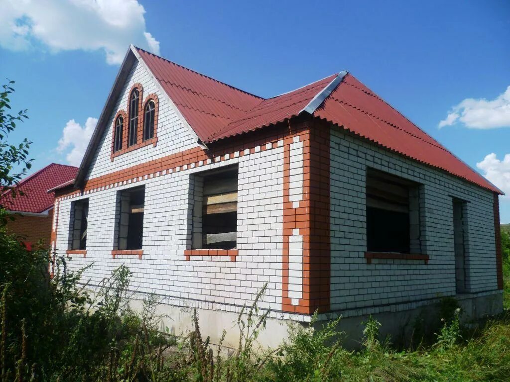 Продается дом. Белгородская область недвижимость. Дом в черте города. Дом в Белгороде. Купить дом часть дома без посредников