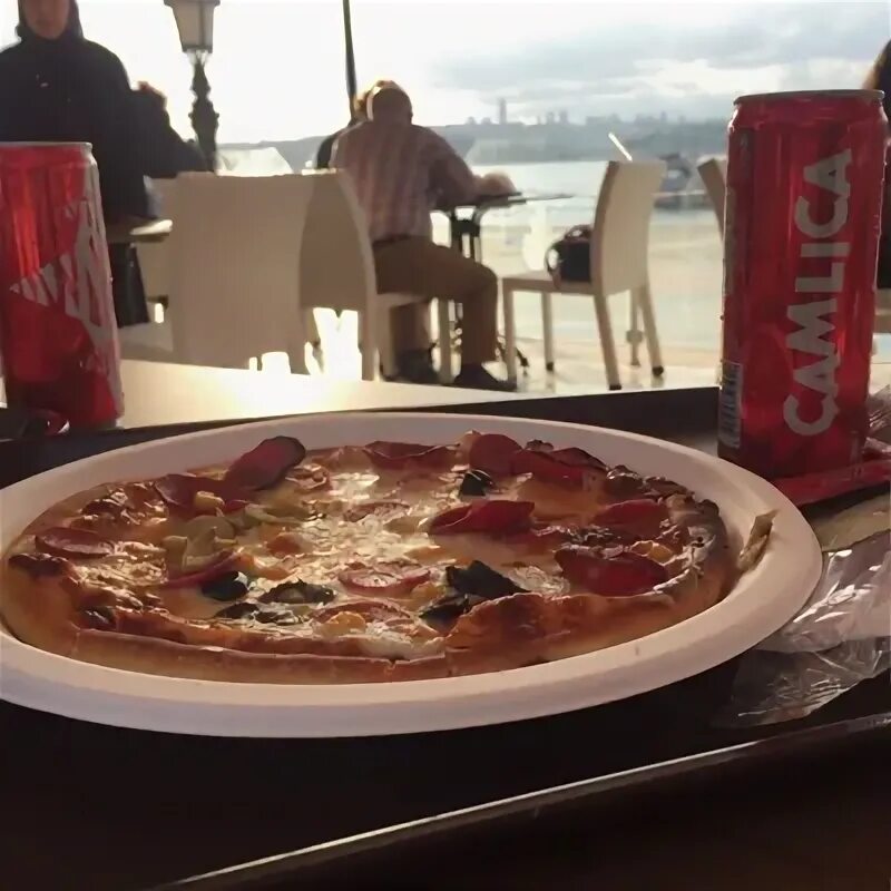 Кальян из бутылки виски. Каляев шубы. Шуба каляев размер 56 блэк. Калянв. Реальные пацаны своя кальянная.