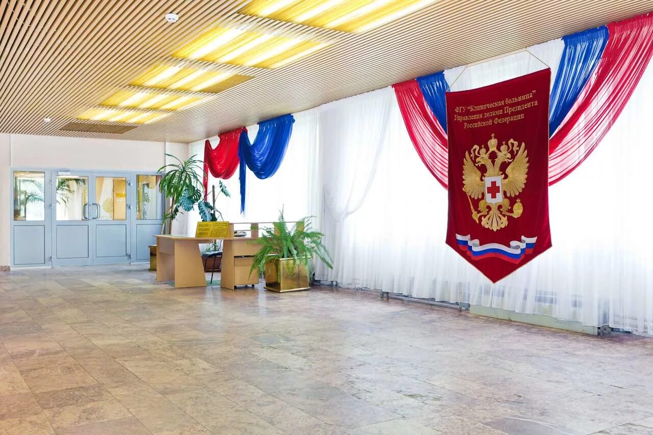 Л. Губернская земская управа ульяновск. Управа больница. Тверская губернская земская больница. Здание земской управы в трубчевске.