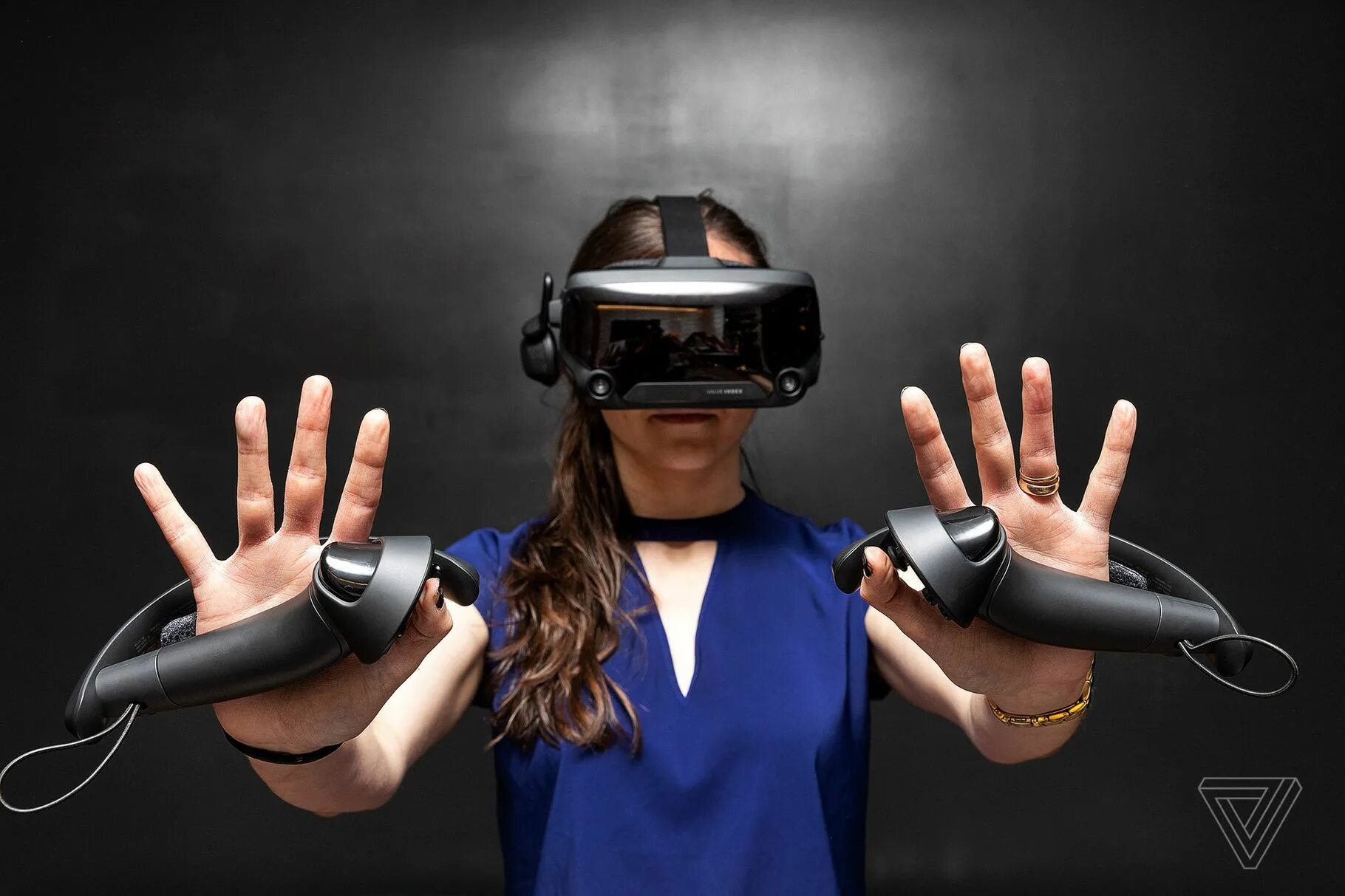 Топ виртуальной реальности. ВР шлем Valve. VR шлем Valve Index. Valve Index VR контроллеры. Шлем Oculus Quest 2.