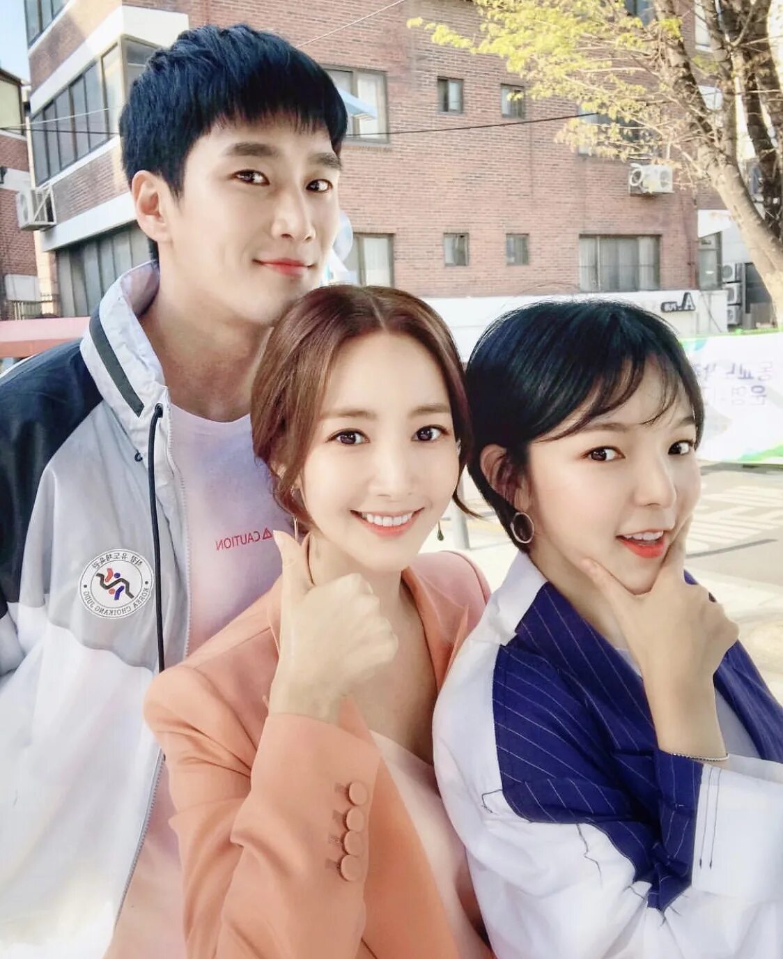 Новая жизнь агентство москва. Ан жизнь. Zan загородное агентство недвижимости. Ан жизнь. Агентство жилфонд.