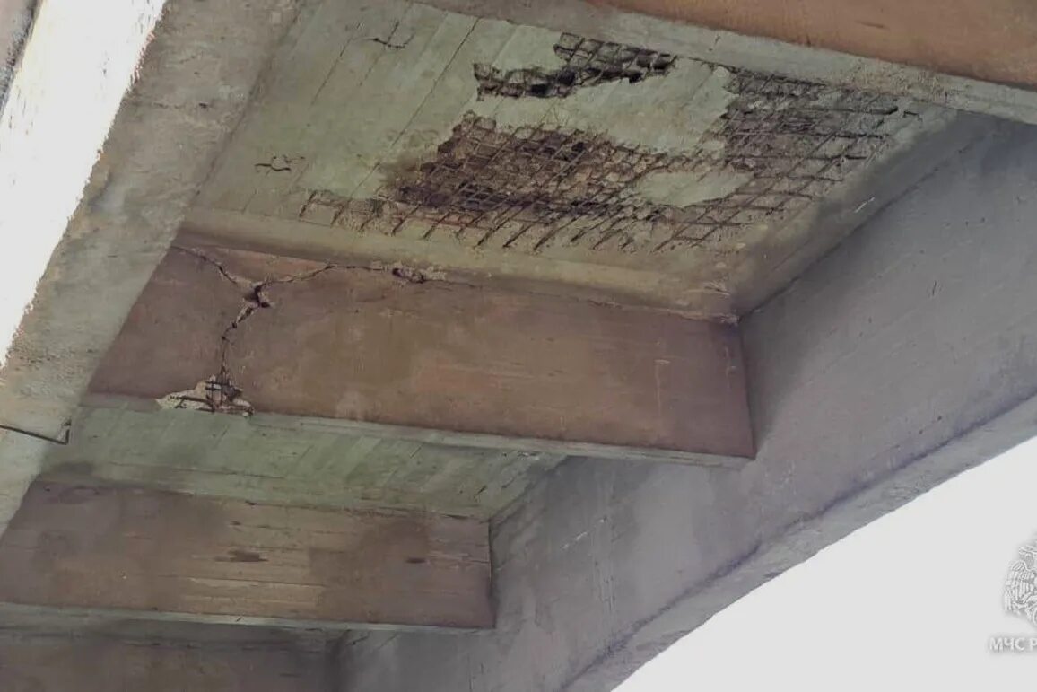 Река быстрый танып. Мост через реку танып. Мост танып бураево. Река танып в башкирии. Верхотурье мост через реку.