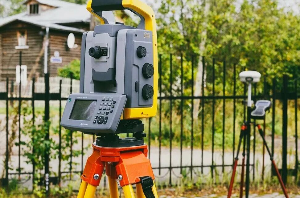 инженерно-геодезические изыскания. топографические и геодезические съемки. инженерные изыскания для строительства. межевание земли. забайкальский краевой центр межевания земель.