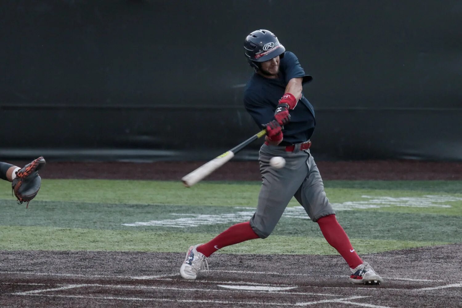 Baseball на русский. Американский бейсбол. Бейсболист рокуэлл. Бейсбол в екатеринбурге. Джим моррис бейсболист.