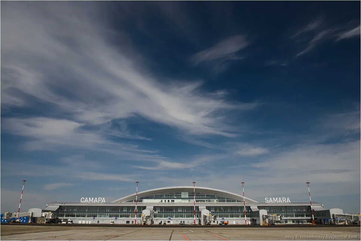 Аэропорт курумоч терминал 2. Курумоч самара вылет. Аэродром курумоч. Аэропорт курумоч самара табло. Уральские авиалинии самара.