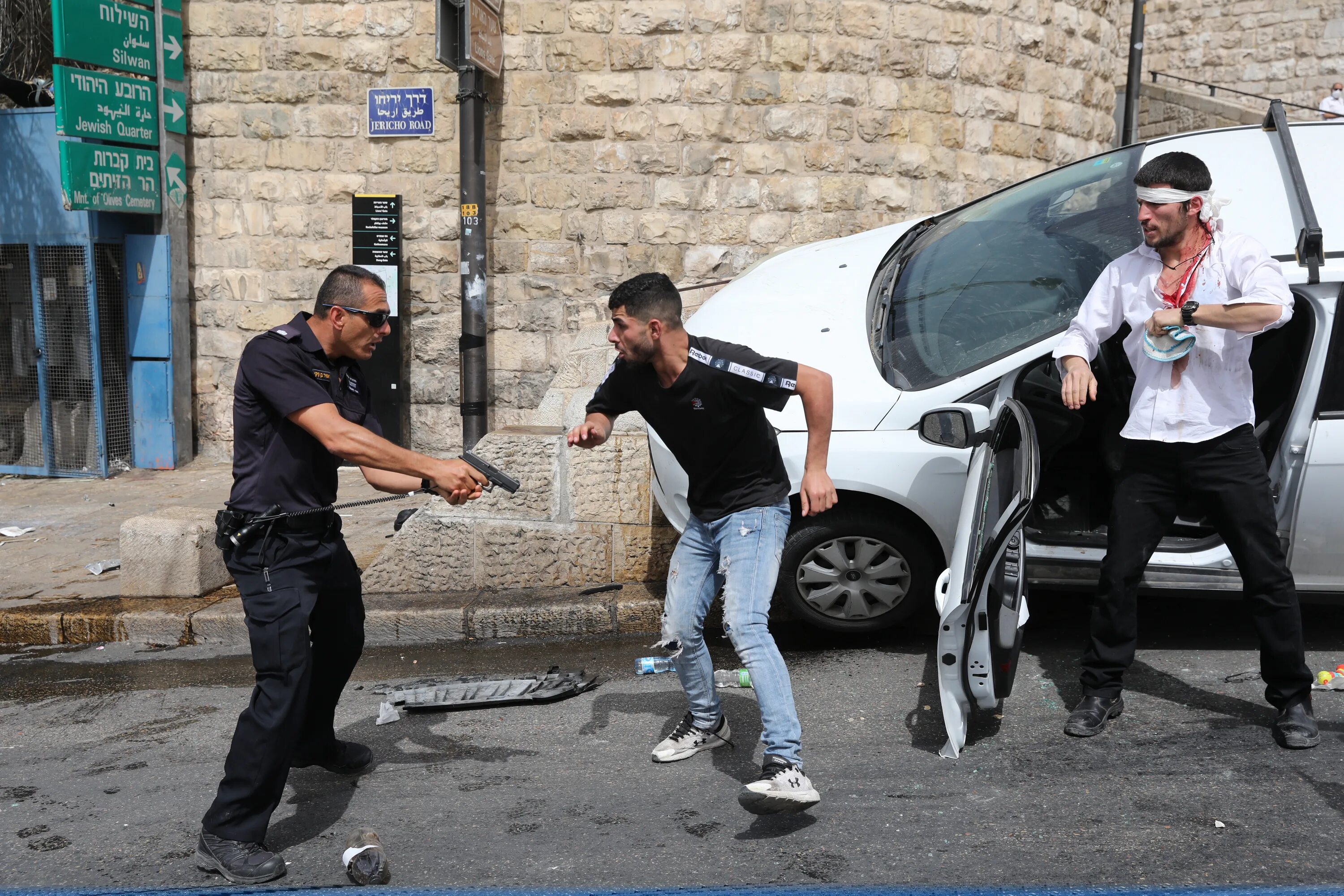 Полиция Израиля. Палестинцы против евреев. Израильские полицейские. Пересадка в израиле