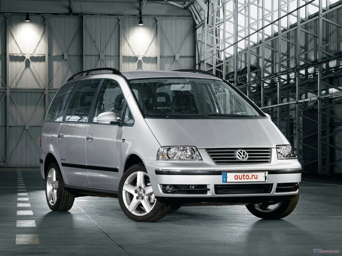 фольксваген 7нс каравелла. Volkswagen шаран. фольксваген джетта 2016г. фольксваген джетта 2011-2015. Volkswagen passat cc 2014 года.