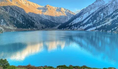 Порно қожайындары құлды жалауға мәжбүрлеген