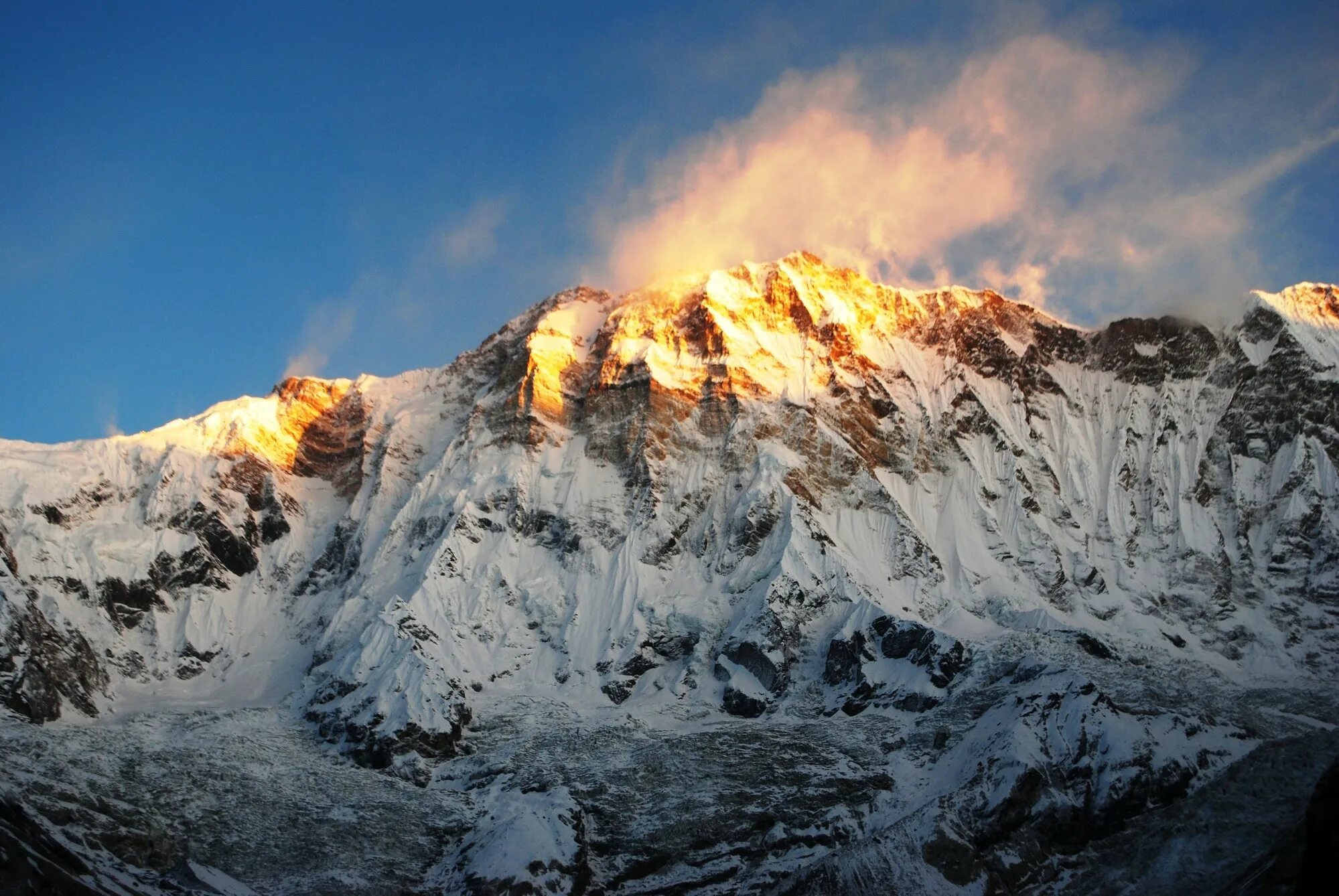Горы 5000 метров в россии. Аннапурна гора. Непал гора Аннапурна. Аннапурна 3. Аннапурна II.