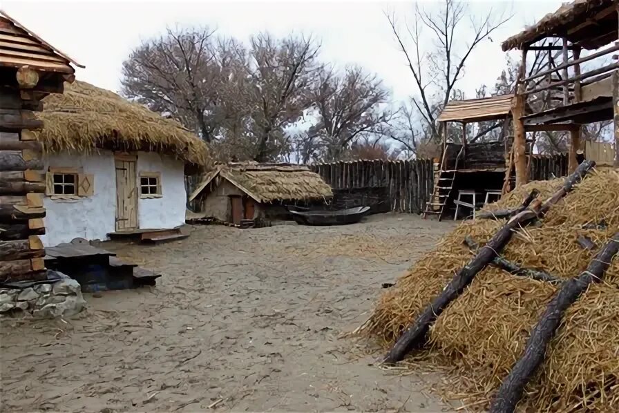 Казачьи городки. Музей под открытым небом Волгоград. Хутор Петровский Урюпинский район Волгоградской области. Левыкинский городок в Урюпинске. Первобытная деревня Урюпинский район.