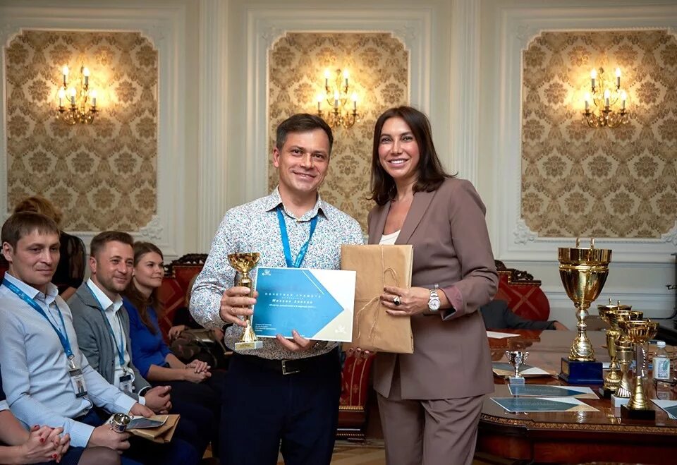 На петровке агентство недвижимости. Агентство недвижимости на петровке отзывы. Агентство на петровке сотрудники. На петровке агентство недвижимости логотип. Ан на петровке агентство недвижимости.