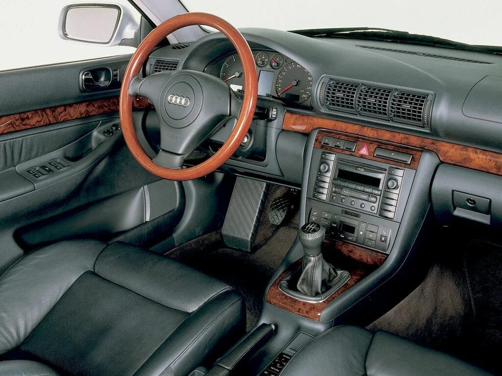 Ауди а4 б5 1.8 купить. Audi a4 1997 салон. Audi a4 b5 салон 1997. Audi a6 c4 1996. Audi a4 b5 1997 Interior.