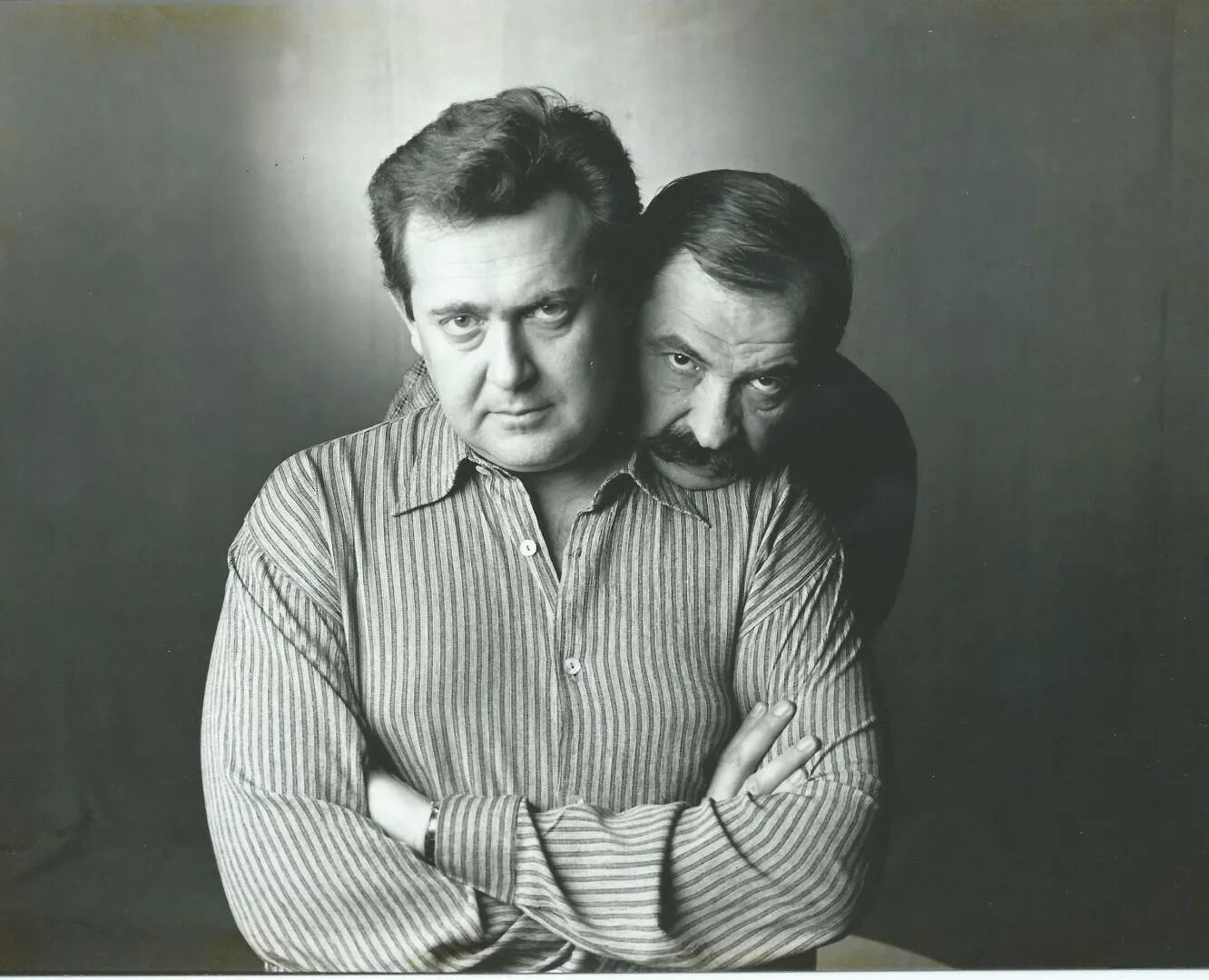 Олейников, илья львович. Илья олейников 2012. Актер и создатель городка. Алан рикман сейчас. Роберт оденкирк.