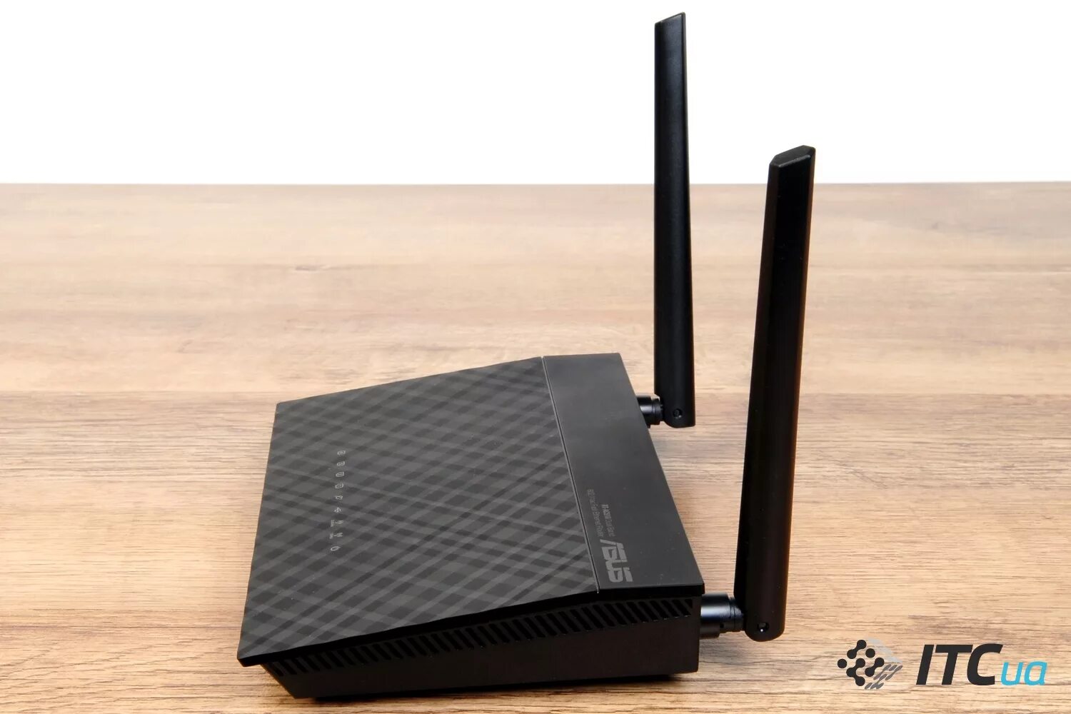 Rt ac51u openwrt. Asus rt-ac51u. asus rt-ac51. ac-51. маршрутизатор rt-ac51 rtl.