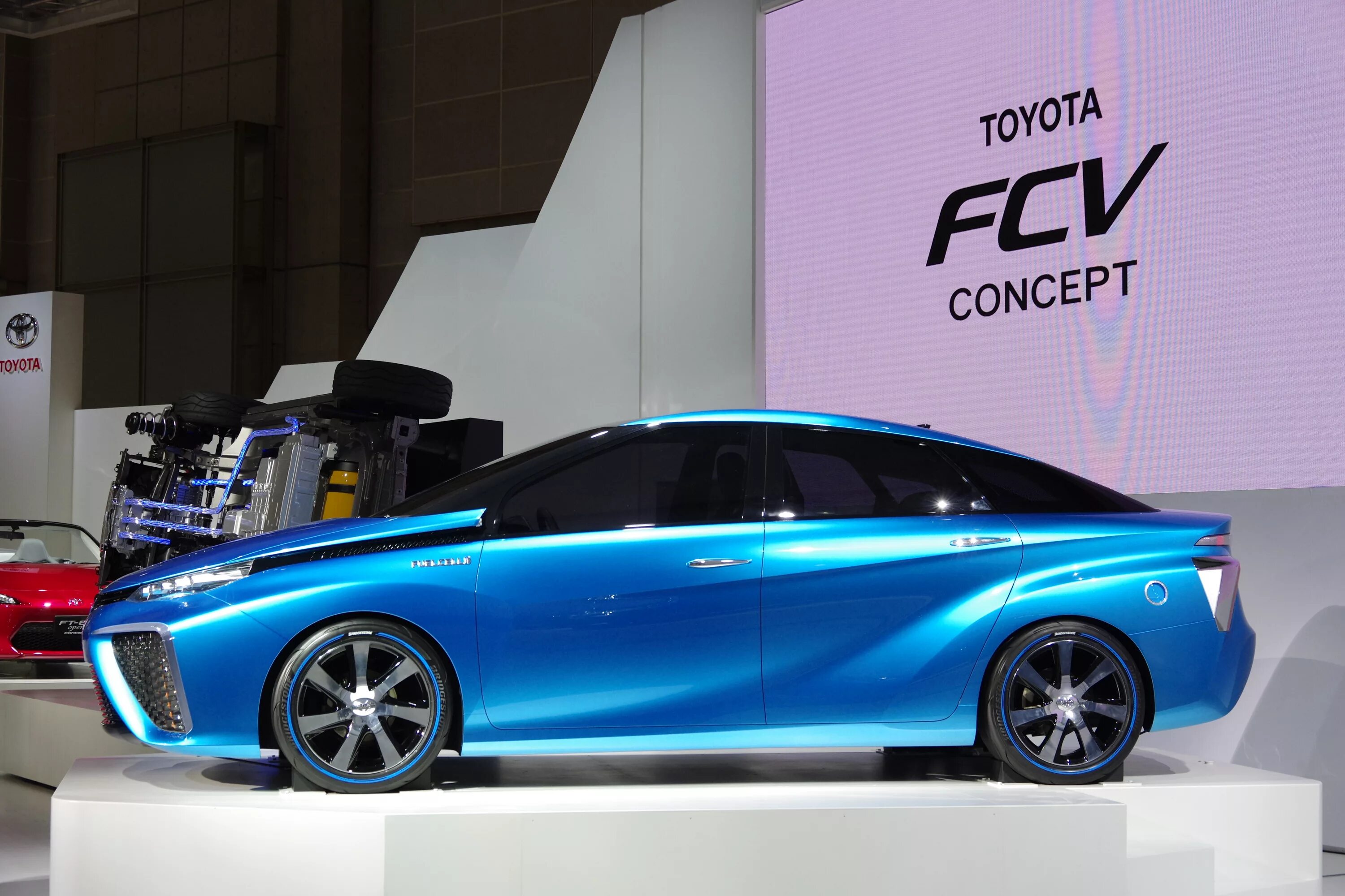 Водородный дом. Toyota FCV Concept. Toyota Mirai FCV. Toyota Mirai 2013. Toyota Mirai на водородном топливе.