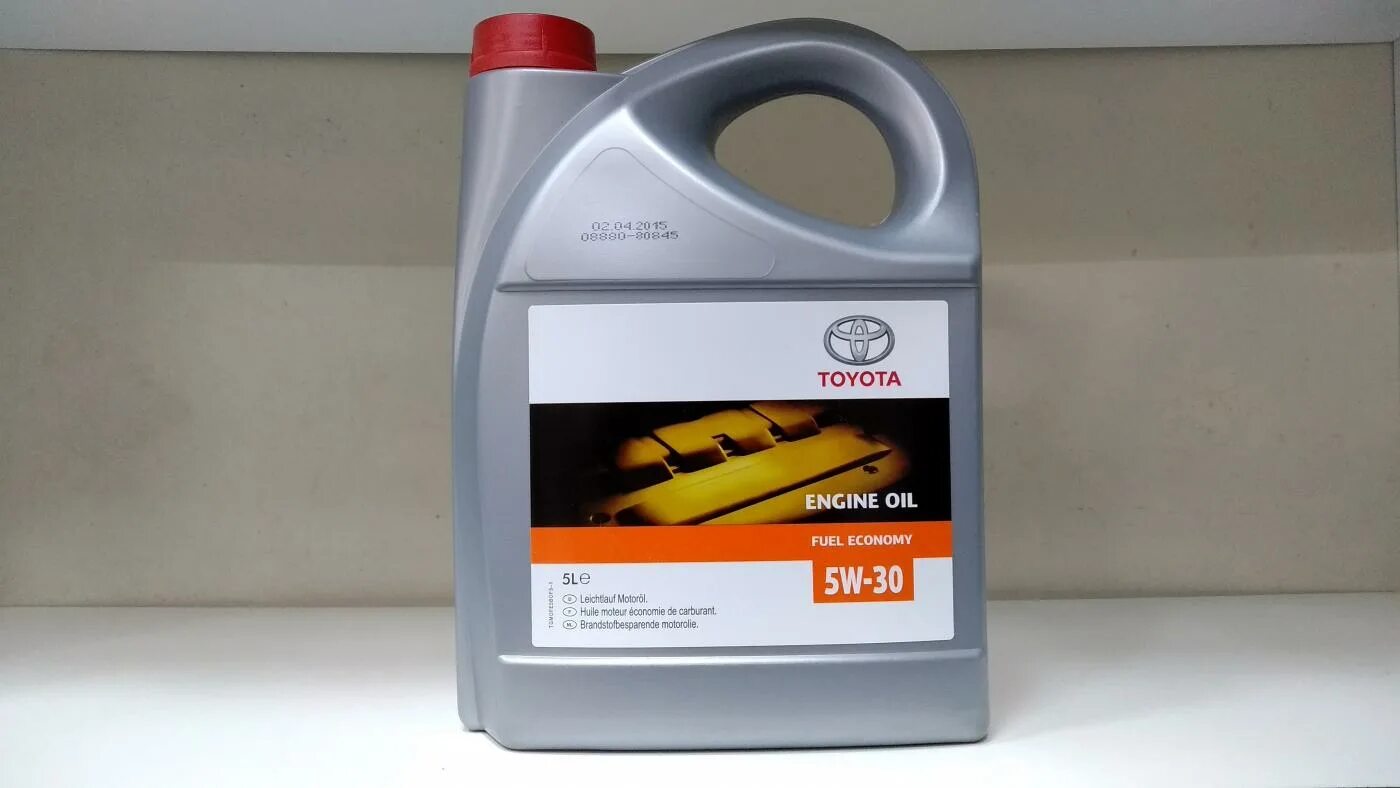 Тойота engine Oil 5w-30. Тойота 5w30 полусинтетика. Моторное масло Тойота 10w 40. Масло Тойота 10w 40 артикул. 5w40 купить в красноярске