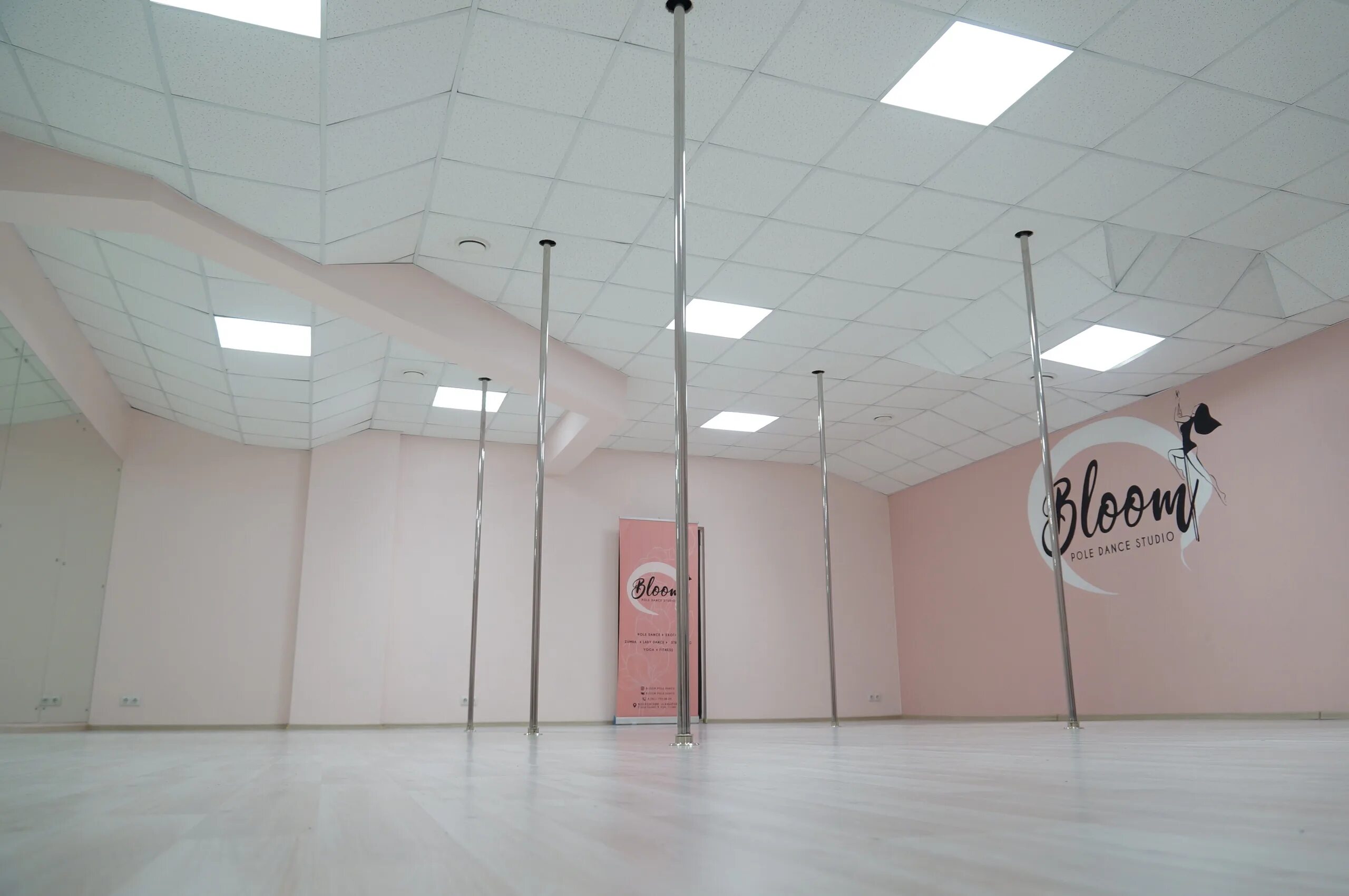 Bloom московская ул 98 100 фото Больше не работает: Bloom Beauty Bar, ногтевая студия, Москва, Большая Серпуховс