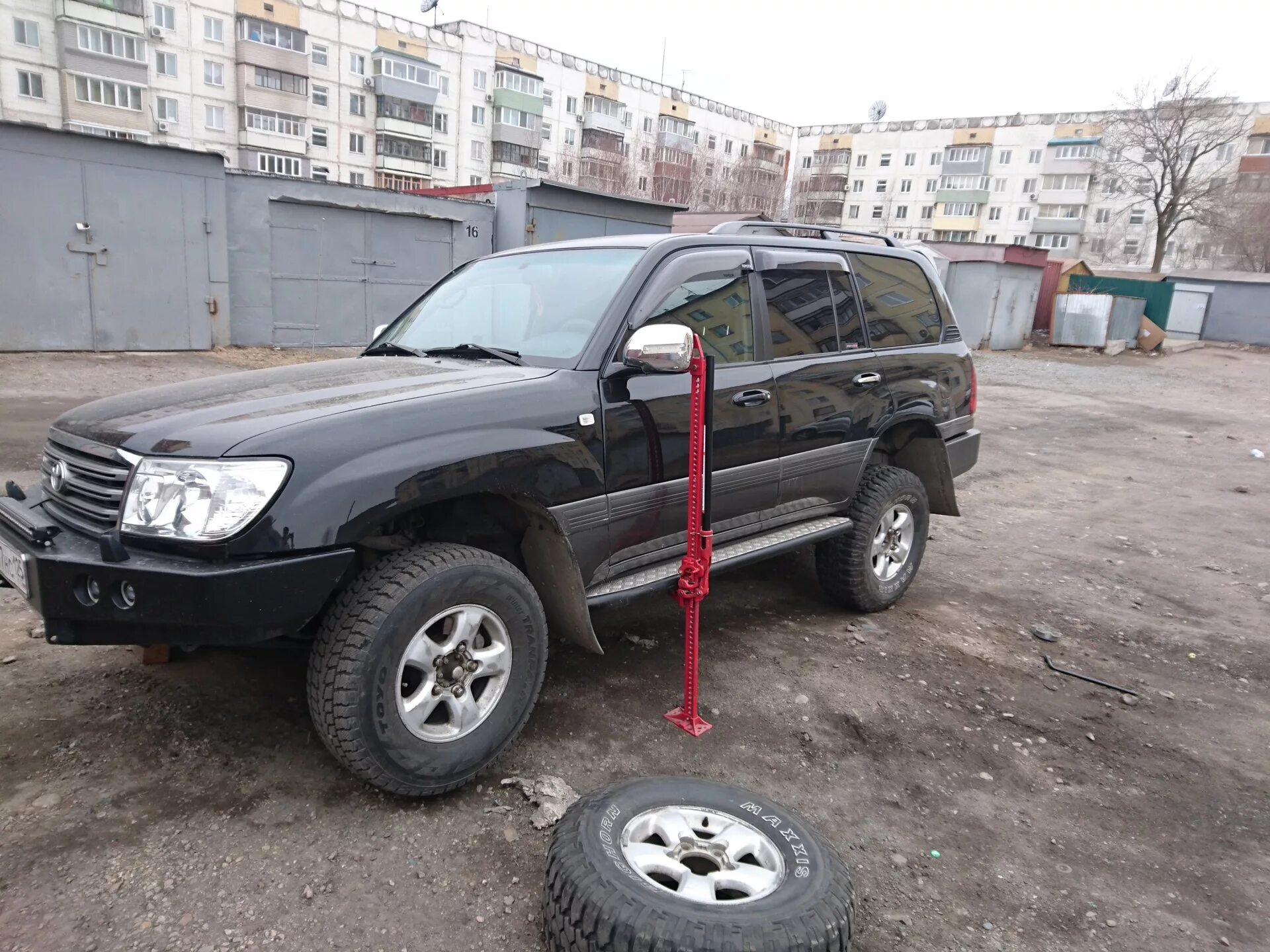 Крузер 100 газе. Toyota land cruiser 100. шины тойота ленд крузер 100. колеса на тойота ленд крузер 100 1998. toyota land cruiser 100 35 колеса.