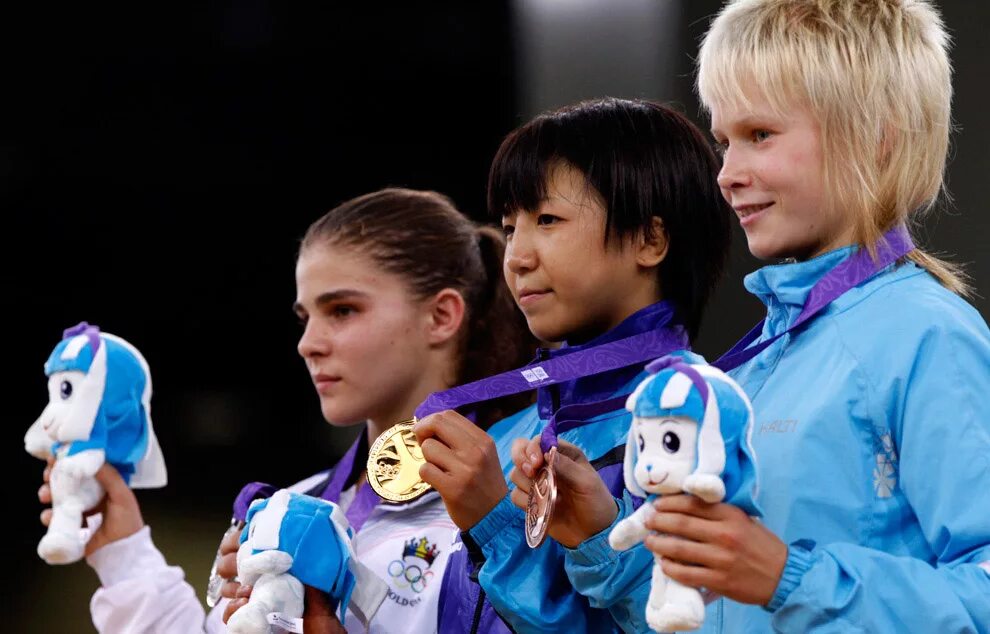 Youth olympic games. Логотип олимпиады. Олимпийские игры. Youth olympic games. Юношеские олимпийские игры 2012.