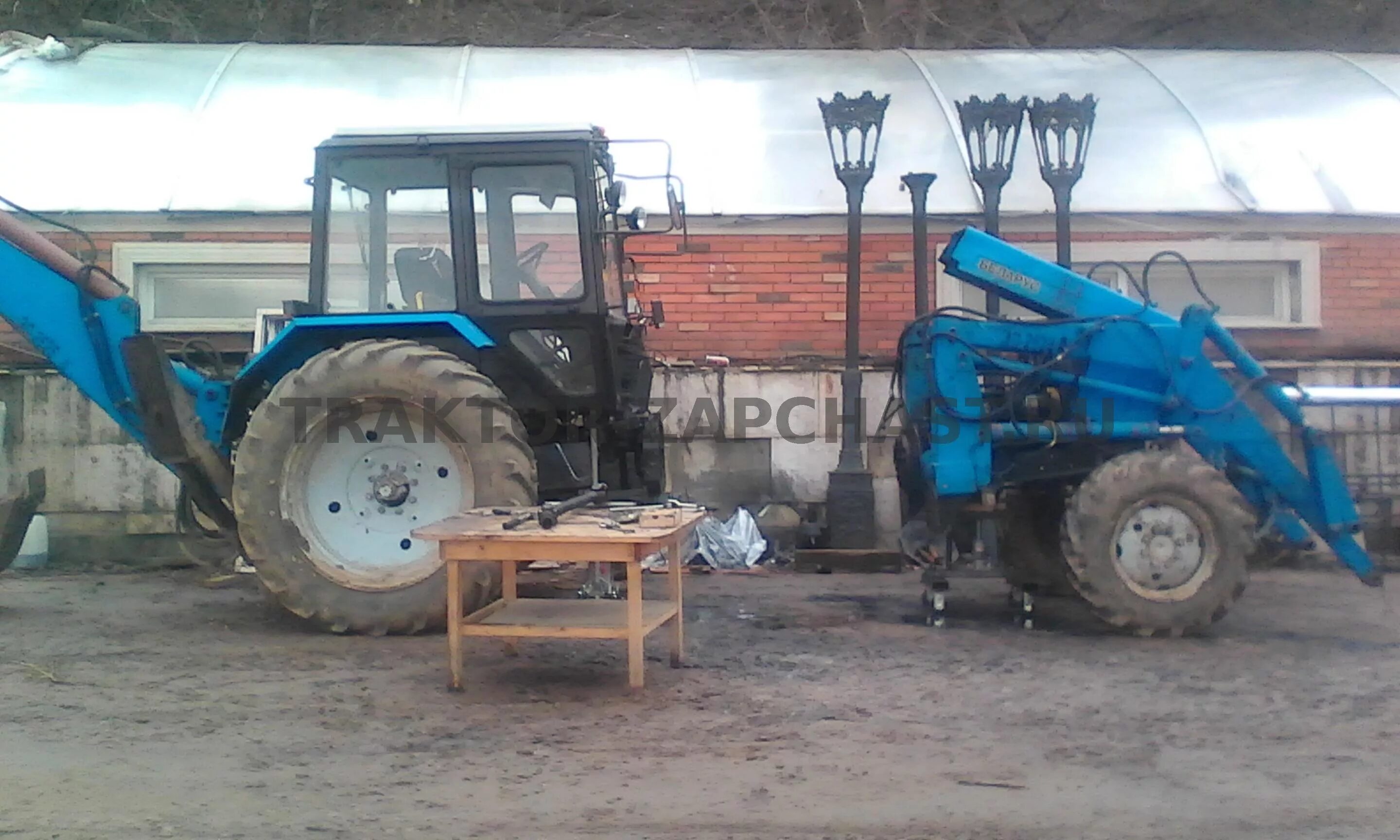 ремонтная мастерская тракторов. капремонт мтз 82. трактора мтз-80,82 после капремонта. трактора мтз 82 обслуживание. ремонт обслуживание тракторов мтз.